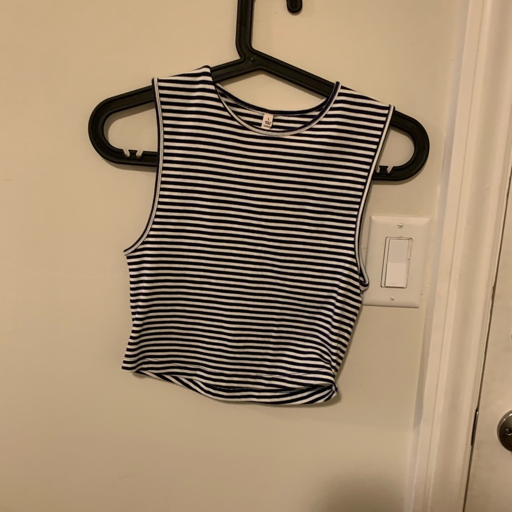 Aritzia cropped tank